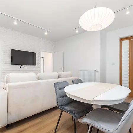 Przy Torach 3 By Homeprime Warsaw Exterior photo